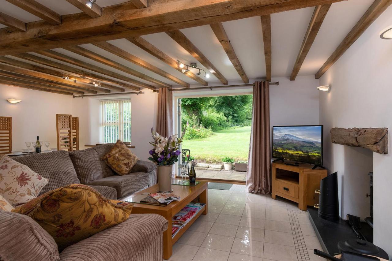 Finest Retreats - The Cottage - Luxury 1 Bed Cottage Rhydymwyn Екстериор снимка