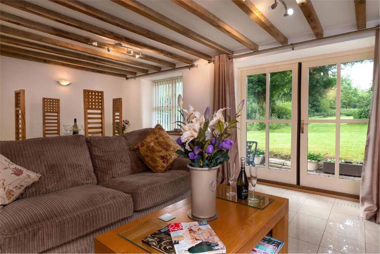 Finest Retreats - The Cottage - Luxury 1 Bed Cottage Rhydymwyn Екстериор снимка